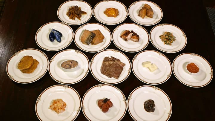 「オンザパン選手権」決勝大会　最強の米粉パンとおかずを決める投票実施