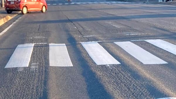 再生可能資源で道路を丈夫に　でんぷんから作ったアスファルト改質剤を開発　農研機構