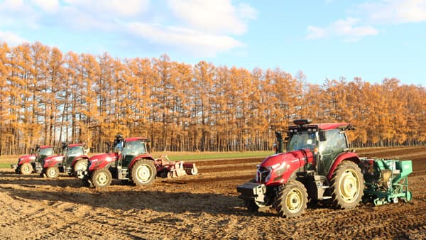 ドローン映像解析とロボットトラクタで実証実験　労働時間削減と効率化を確認　ＪＡ帯広かわにし