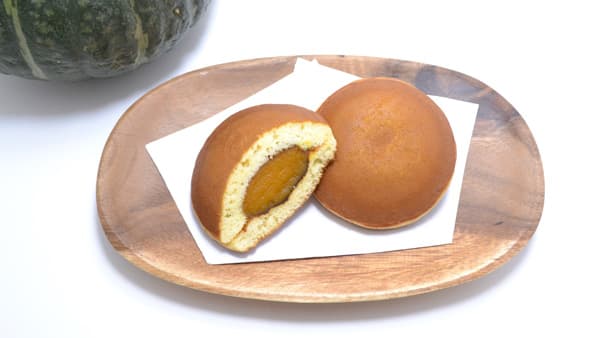 香炉庵と和菓子コラボ　ブラックのジョー「カボチャのどらやき」発売　サカタのタネ