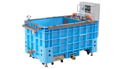 長尺根菜から葉物野菜まで「二流体根菜洗浄機」大型タイプ新登場　AZx