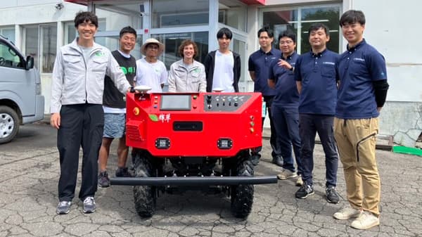 自律走行AIロボット「Adam」北海道で展開　住商アグリビジネスがPRパートナーに　輝翠