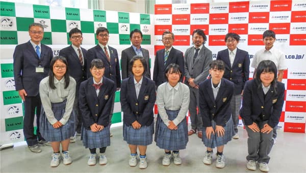 創立70周年記念事業に協力で　北海道更別農業高校を表敬訪問　三菱マヒンドラ農機