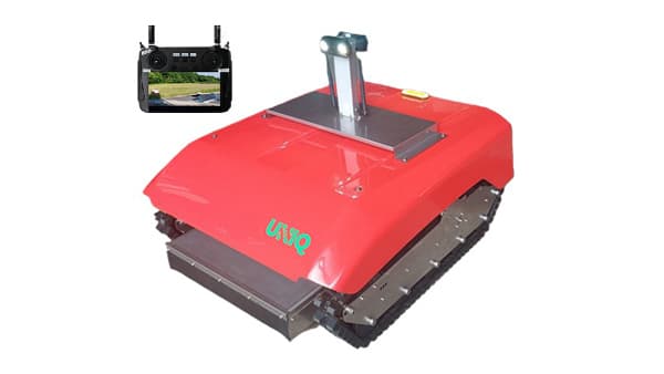 遠隔操作草刈ロボットの実証実験　九大伊都キャンパスで実施　ユニック