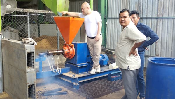 もみ殻を燃料・肥料に活用でCO2削減　広島の企業がアフリカで