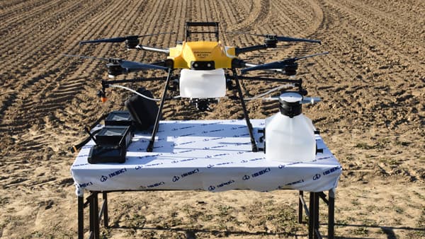 NTTグループの開発した農業用国産ドローンの取り扱い開始　井関農機