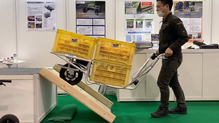 タイヤ交換で手押し一輪車を電動化「E-Cat Kit」ＪＡ尾道市で販売開始