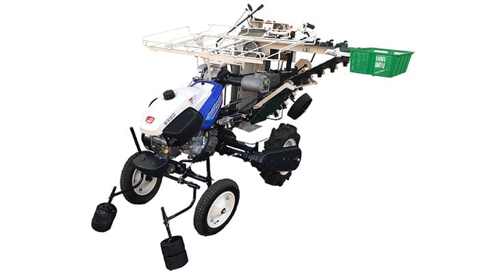 台湾のかんしょ市場へ　半自動野菜移植機「ナウエルナナ」新発売　井関農機