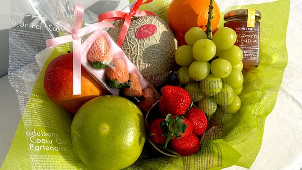 極上フルーツ福袋　紅まどんな、シャインマスカット等お得　フルーツショップ青木