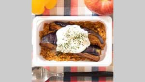 ＪＡえひめ未来とコラボ　愛媛県西条市産「絹かわなす」使用『チーズキーマカレー』新発売　ファンデリー