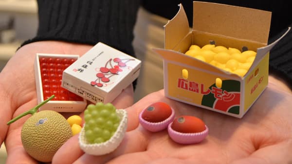 佐藤錦など　贈答用フルーツがカプセルトイに　ケンエレファント販売