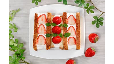 「あまおう苺デニッシュサンド」限定販売　山口果物×シェラトン都ホテル大阪