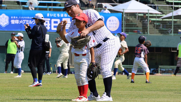 辻発彦、真中満ら元プロ野球選手が熱血指導「ＪＡ全農WCBF少年野球教室」浜松市で開催.jpg