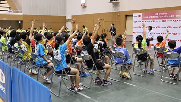 5月に新潟県新発田市で開催された「全農presents石川佳純47都道府県サンクスツアー」の様子