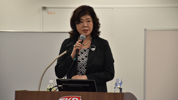 法政大学経営大学院教授　高田朝子氏