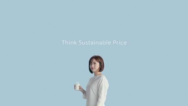 石川佳純さんが出演する新CM「Think Sustainable Price」から