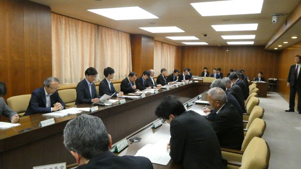 来年3月までに基本計画改定　夏から検討を　岸田首相指示　政府の基盤強化本部