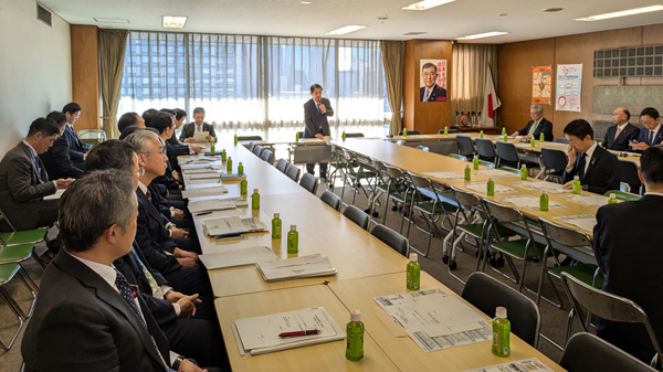 自民党の総合農林政策調査会・農林部会合同会議