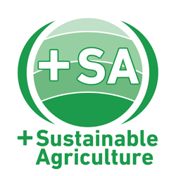 「＋SA」を取得した農場は、持続可能性を表す＋SA規格として独自のロゴマークを、適合証明書、宣伝資材、農産物の包装等に表示できる