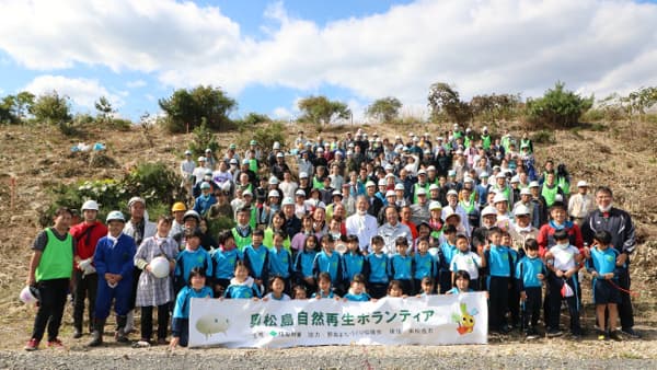 住友林業の植樹活動「奥松島自然再生ボランティア」に参加　KDDIエボルバ