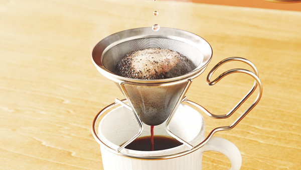 コーヒー好きと燕三条の職人が共同開発　紙フィルター不要「コーヒードリッパー」登場　パルシステム