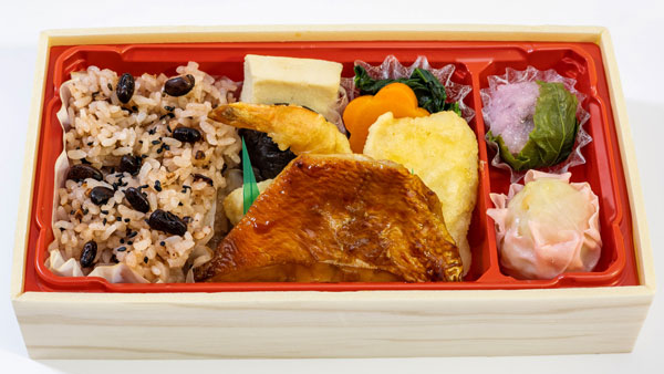 特別企画弁当「お花見御膳」小