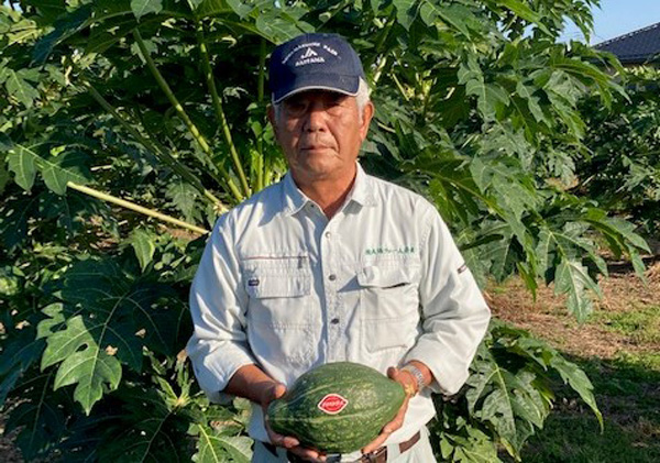 「ナイストライ南瓜」を栽培する熊谷市奈良の田中さん