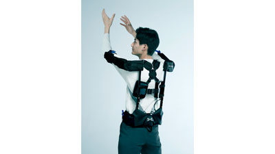 「国際ロボット展」に新製品の腰補助モデル「マッスルスーツGS-BACK」登場　イノフィス